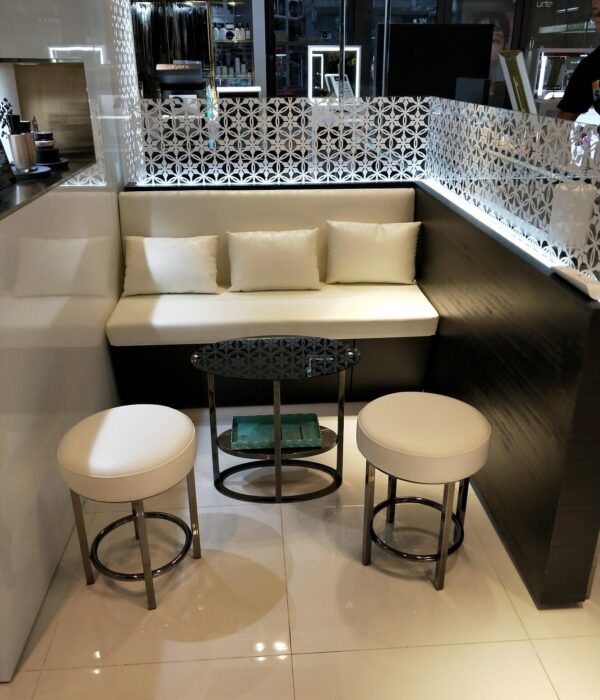 36698436_260233804528491_4117580336311828480_n